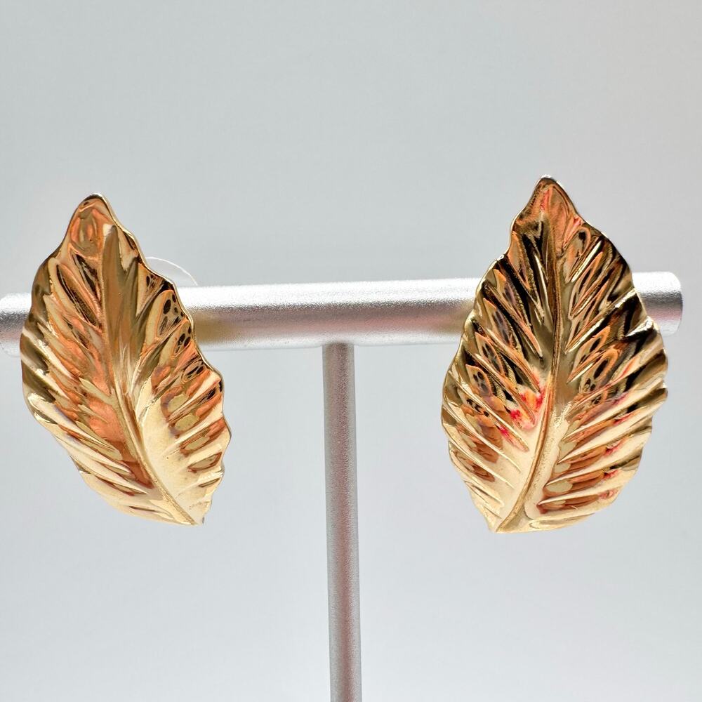 Vintage Louis Feraud Leaf Paris Earrings Gold Tone Chic Fall Autumn Luxe Signed - Picture 2 of 8